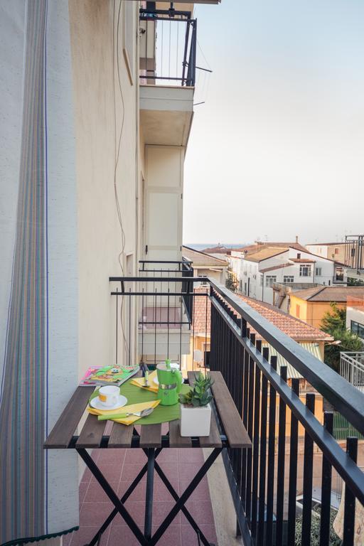 B&B Il Quadrato Marina di Schiavonea Bagian luar foto